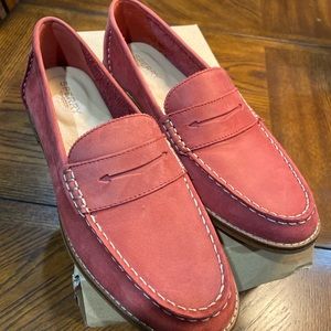 NIB Seaport Penny Stud Suede Loafer